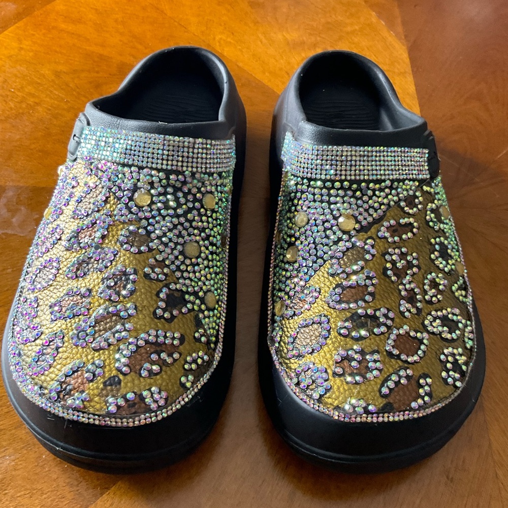 Custom crocs